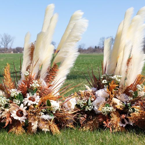 by_sunflower-rose-fern-pampas-gypsophila